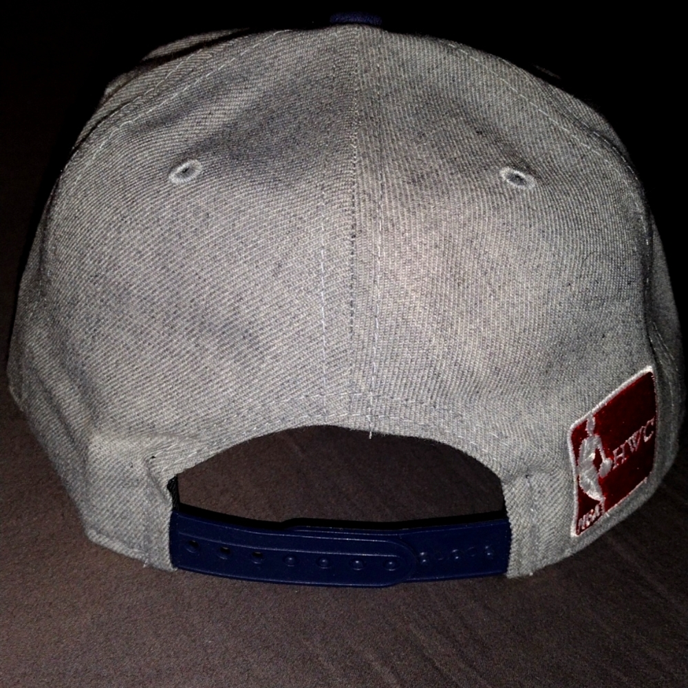 Charlotte Hornets NewEra 9Fifty SnapBack Hat Made by NBA Hardwood Classics M-L - Picture 5 of 12